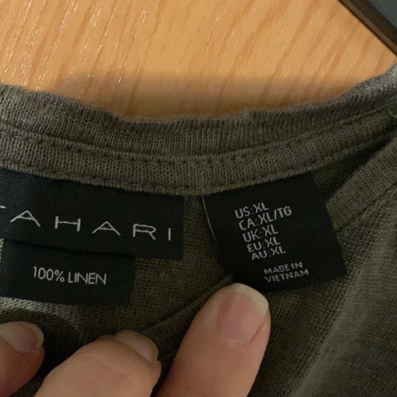 Blouse - Picture 2 of 4